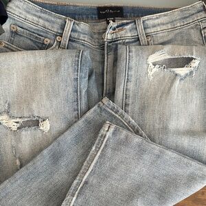 Lucky Brand Women’s Faded Blue Distressed Jeans